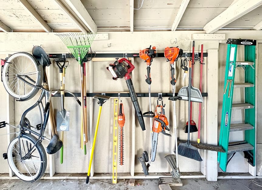 Organized garage using rubbermaid fast rack system