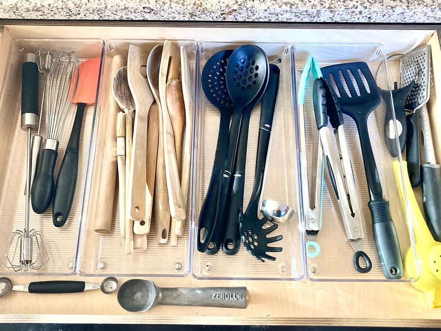 Organized kitchen utensils